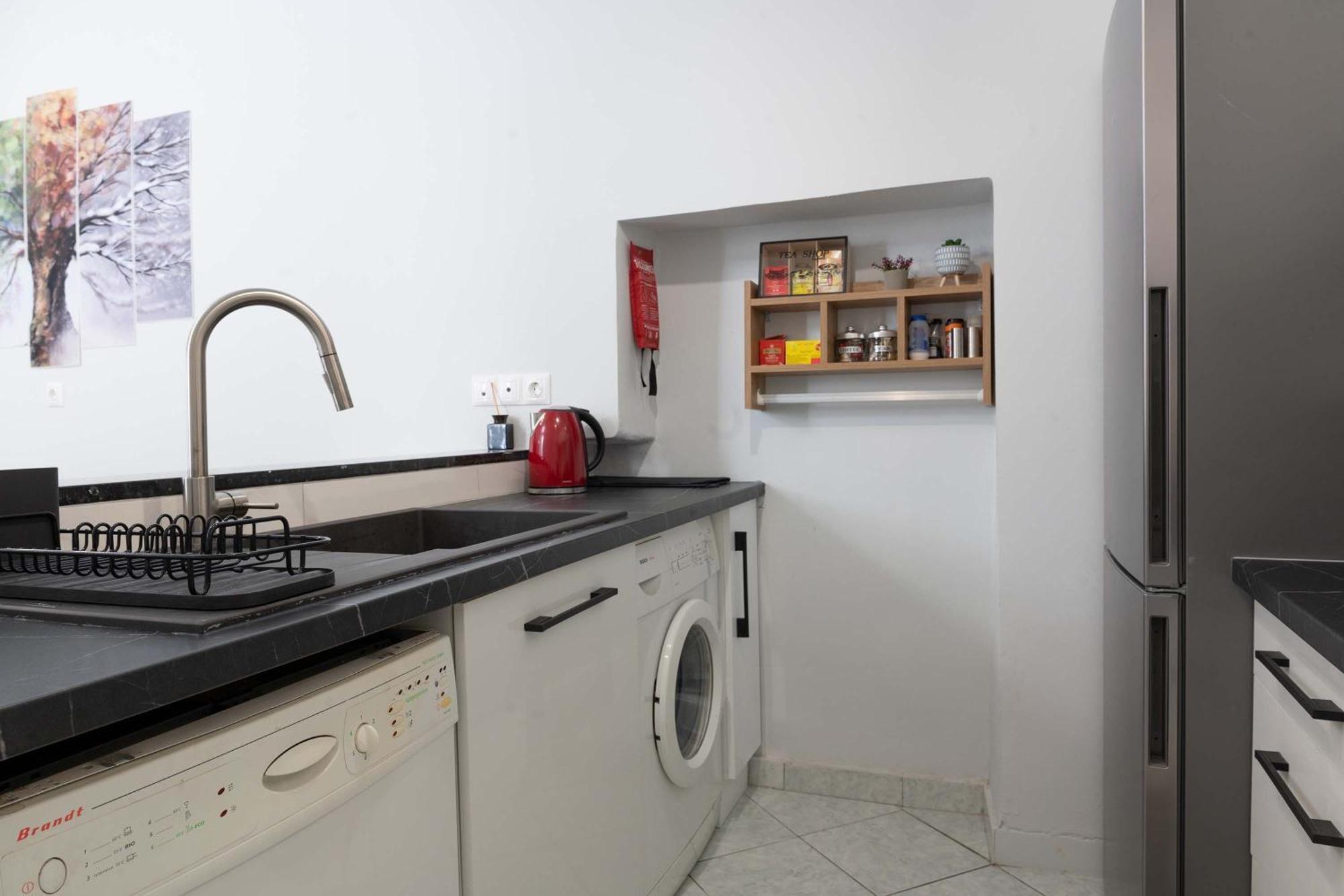 Private Spacious Apartment 雅典 外观 照片